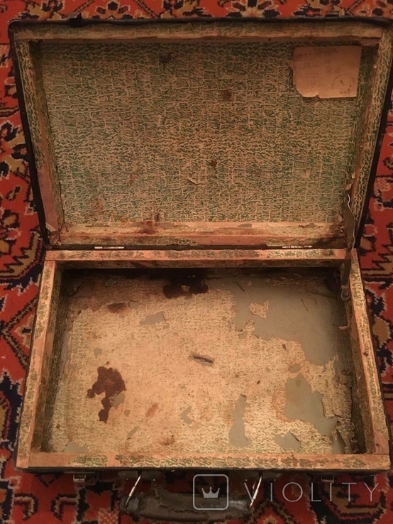 An old suitcase. USSR, photo number 7