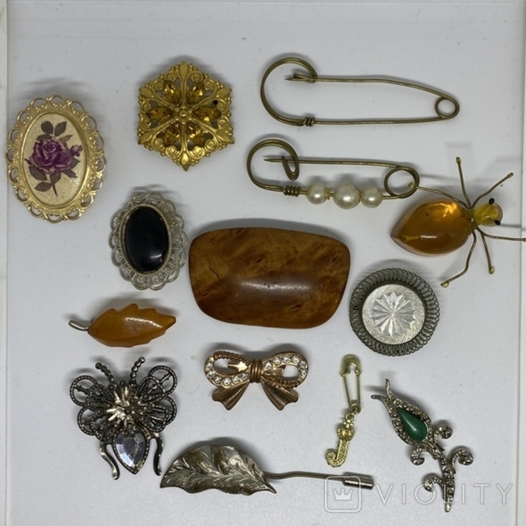 Brooches, photo number 2