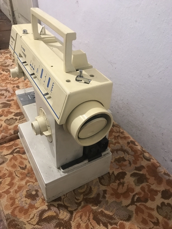 Singer Merritt 4525 Sewing Machine with Foot Pedal, OXO