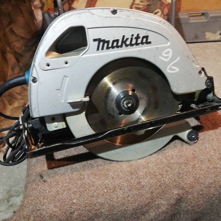 Дисковая пила Makita 5704R, фото №2