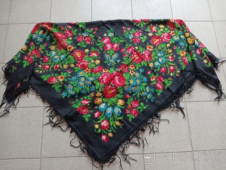 Woolen shawl