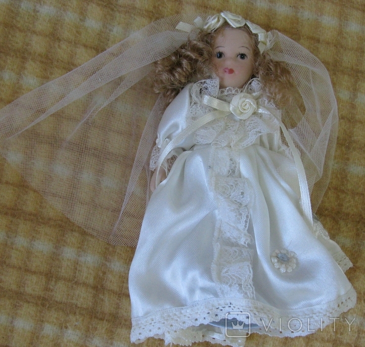 Фарфоровая кукла невеста 15 см