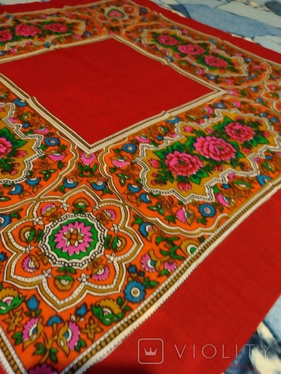 Red woolen scarf with Ukrainian ornament, photo number 8