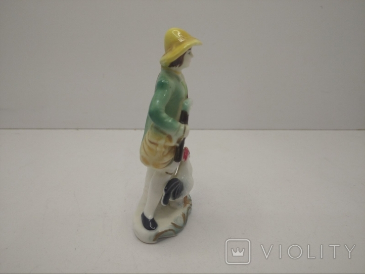 Фигурка Деревенского парня с петухом миниатюра керамика клеймо Европа, фото №6