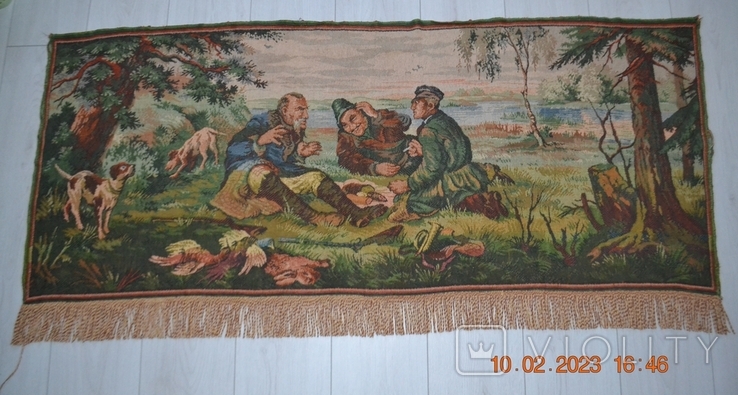 Tapestry "Hunters at Rest". Vintage. Production of GDRs. USSR. Size 154x63(70) cm. No1, photo number 2