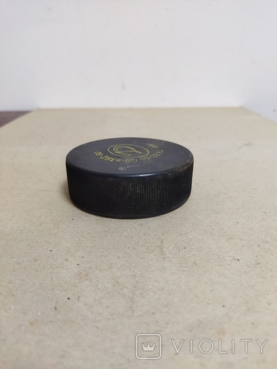 Hockey puck 3, photo number 4