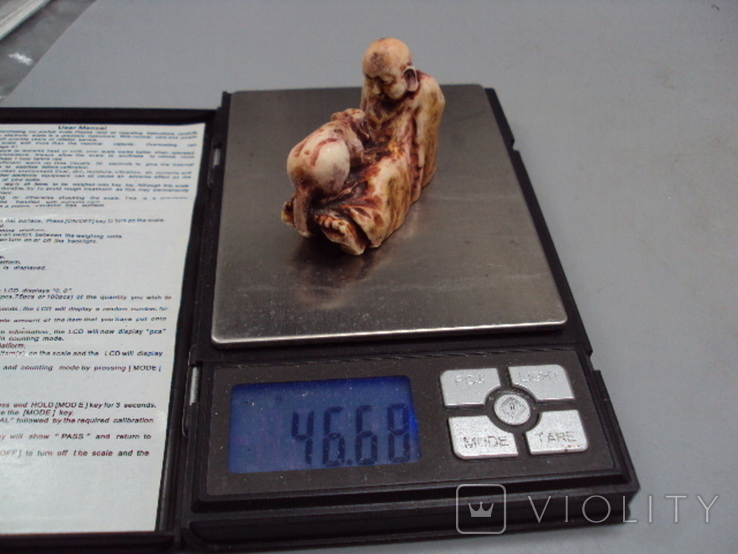 Figure netsuke bone mammoth tusk miniature Japanese sitting with a dog 4.3x5.7 cm weight 46.68 g, photo number 13