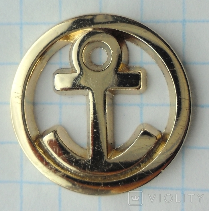Button with anchor, photo number 2
