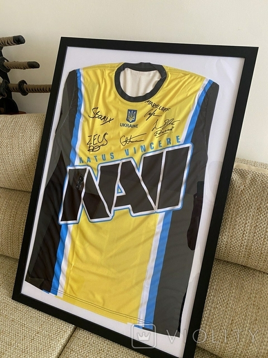 2011 Na'Vi autographed T-shirt, after the last 1.6 World Championship, photo number 3
