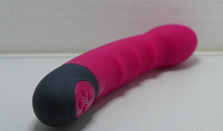 Вибратор-стимулятор клитора и g-Spot Dorcel pink too much v2 для женщин из Германии, фото №5
