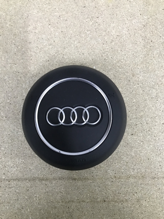 Подушка безопастности Audi A4 2017, photo number 2
