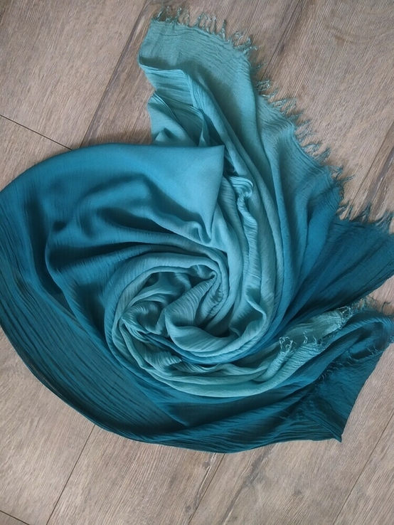 Палантин,шаль с переходом цвета бирюзовый и темно зелёный, фото №4