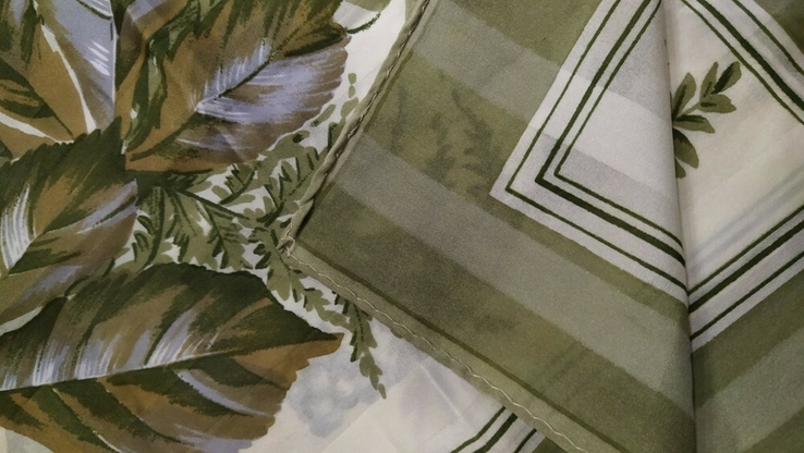 Италия большой бежевый платок с салатовыми листьями,новый,роуль, фото №9