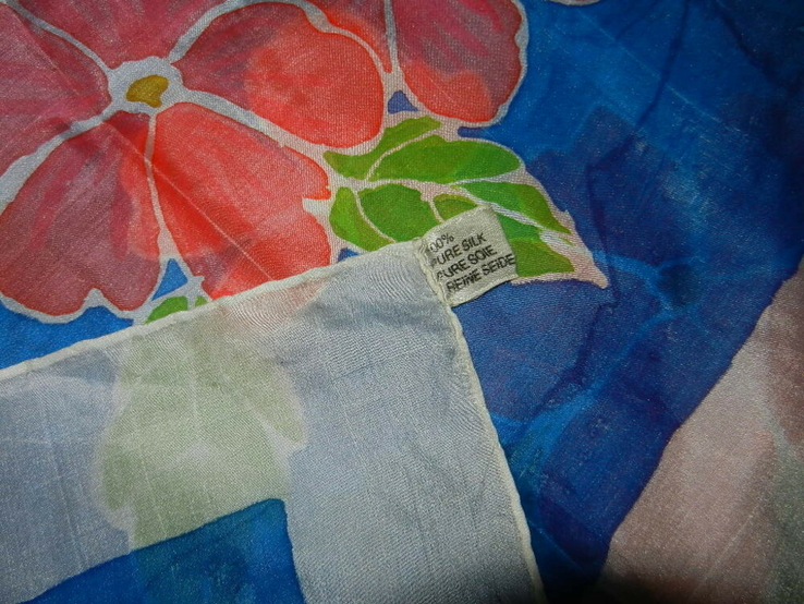 Индия!большой легкий сине белый платок с коралловыми цветами, натуральный шелк, ручная рос, photo number 4