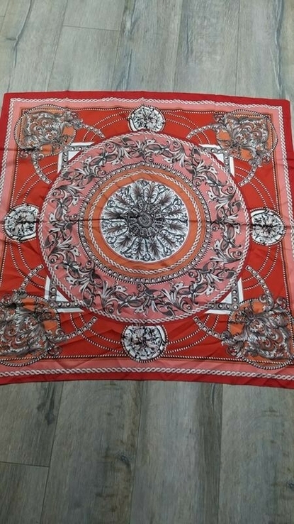 Италия!большой роскошный атласный коралловый платок с вензелями, шаль, новый, photo number 2