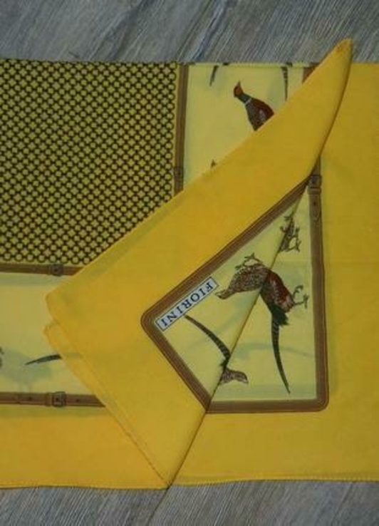 Fiorini,италия большой подписной желтый платок с тетеревами, photo number 6
