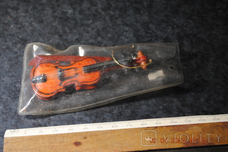 Violin souvenir, photo number 4
