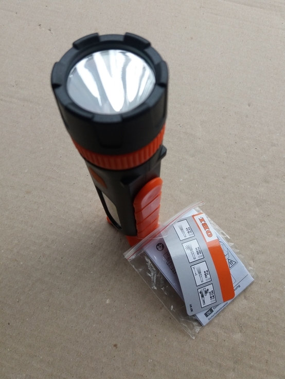 Новий фонарик з магнатом OBI , Німетчина., фото №4