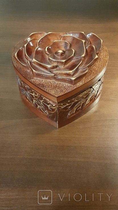 Interesting heart box with a flower, photo number 6