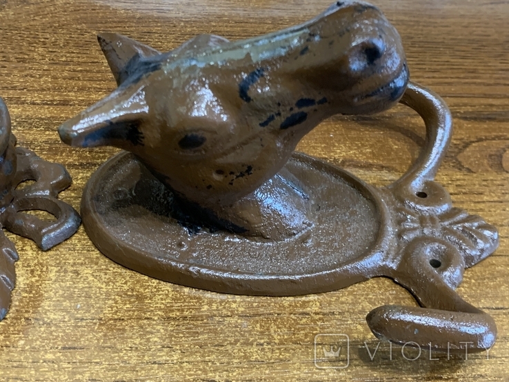 Cast iron horse head hook-brown