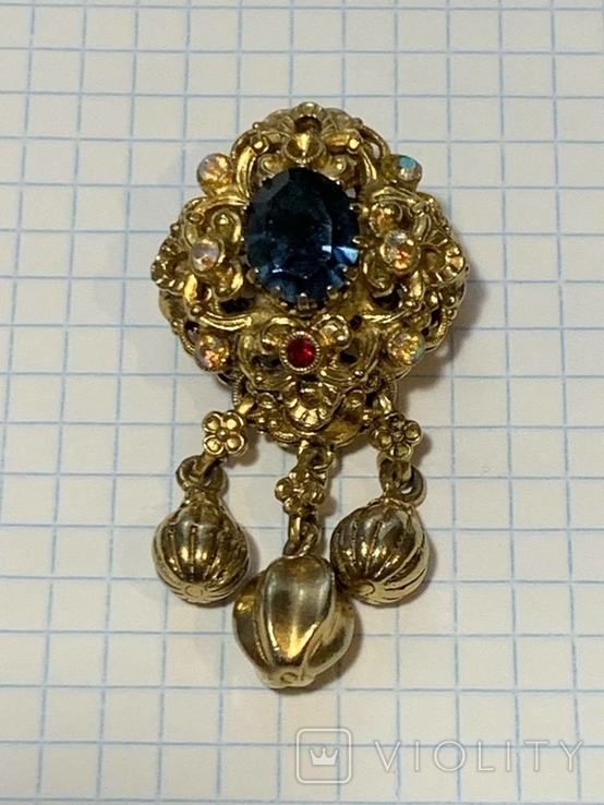 Vintage Czech brooch with pendants and pebbles.