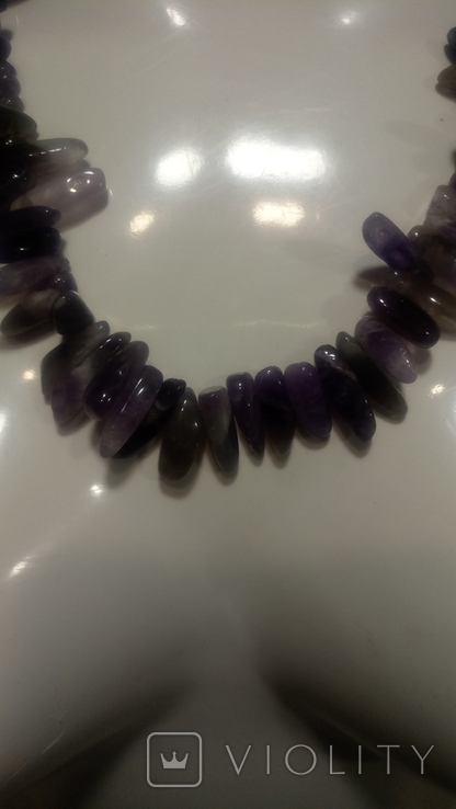 The middle necklace is made of natural stone., photo number 4