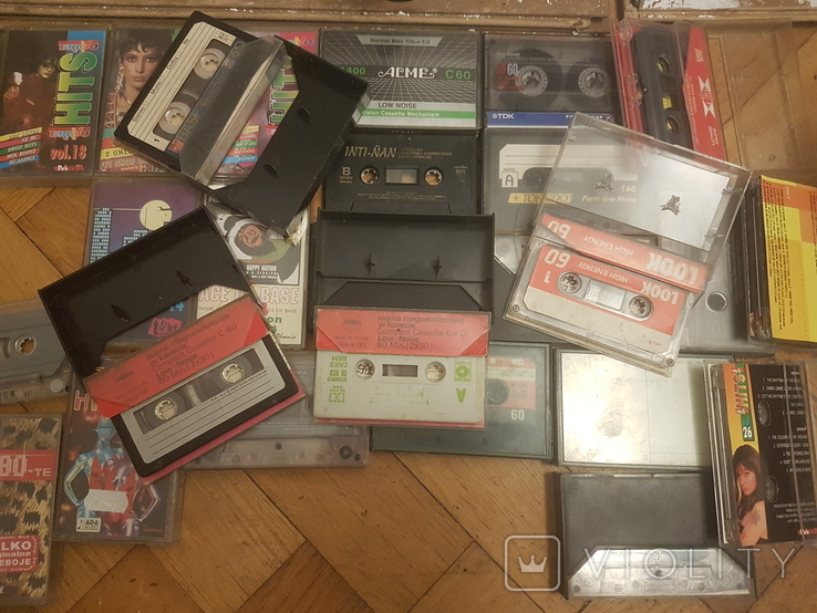 Audio cassettes, photo number 2