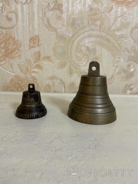 Два коллекционных бронзовых колокольчика, фото №2
