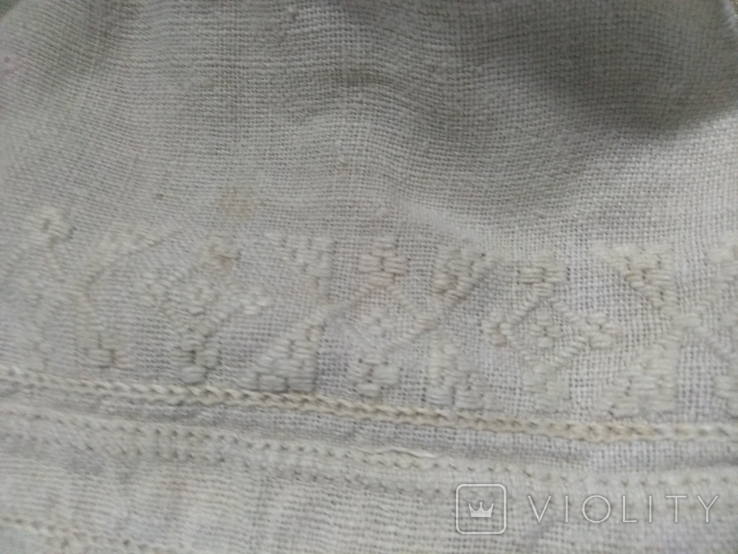 The shirt of 215 whites is made in different styles of embroidery, photo number 6