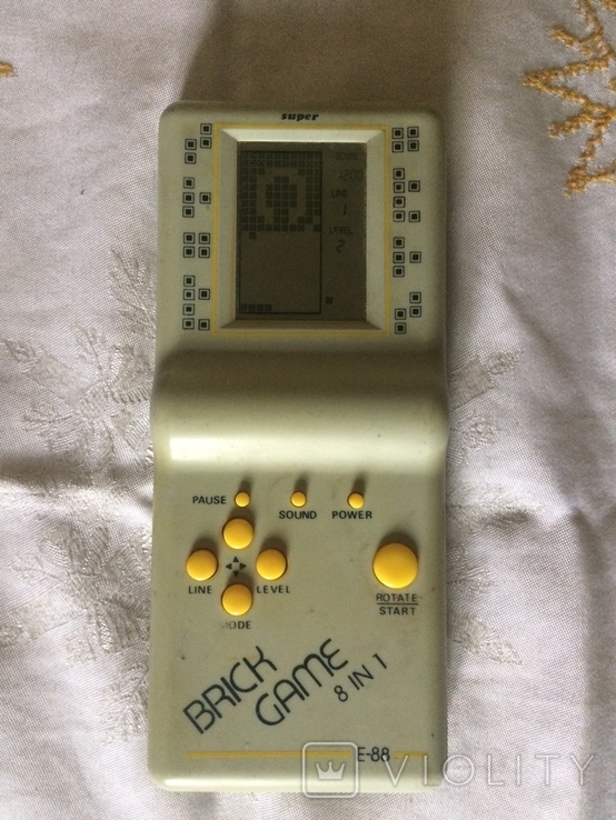 24.5. Tetris E-88 is one of the first in the 1990s 8 in 1