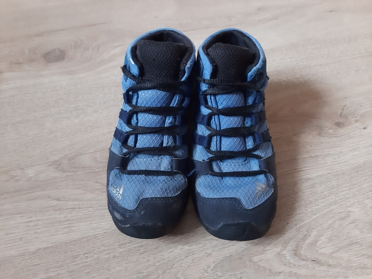 Детские кроссовки ботинки Adidas Terrex оригинал в отличном состоянии, фото №4