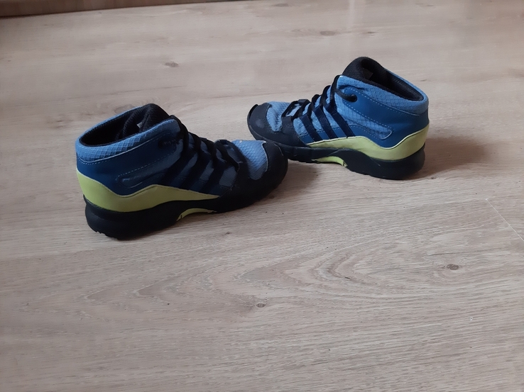 Детские кроссовки ботинки Adidas Terrex оригинал в отличном состоянии, фото №7