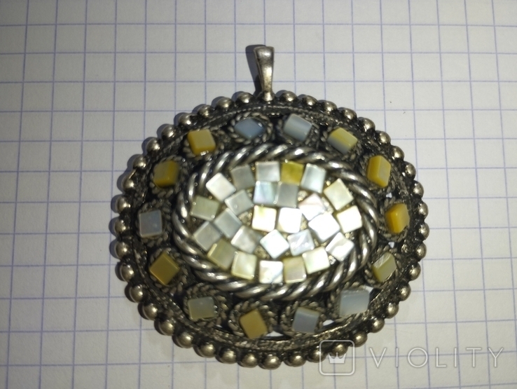 Mother-of-pearl pendant, photo number 2