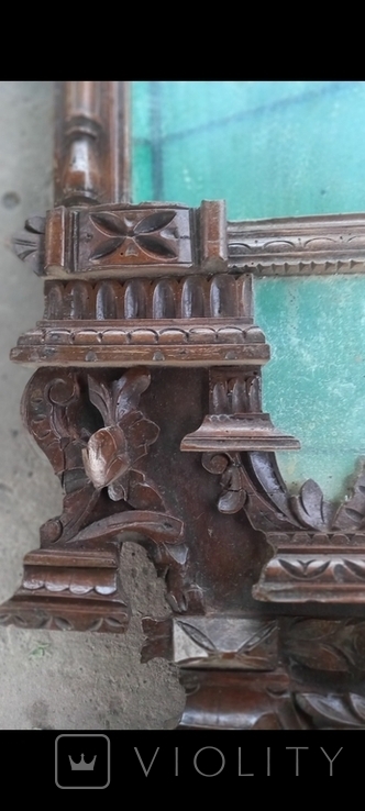 The mirror is carved. Handmade. Age is not known. Second-hand. See Photo., photo number 6