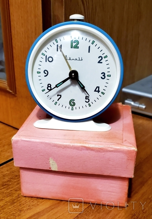 Clock Vityaz with alarm clock mechanical USSR, photo number 3