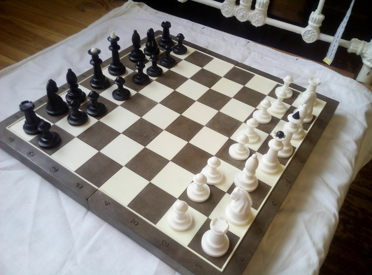 Карболитовые шахматы Киевпластмасс 1970-е годы, фото №4