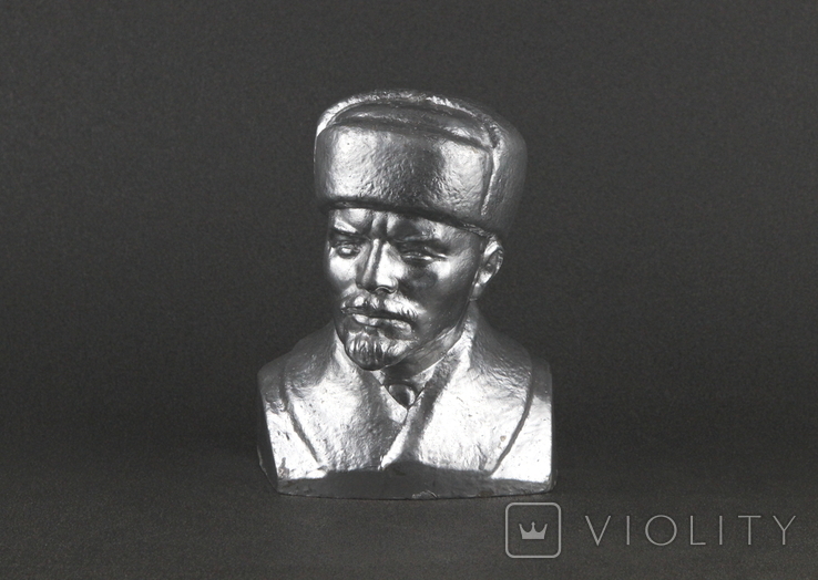 Bust of Lenin in a hat (N. Baganov, 1982), photo number 4