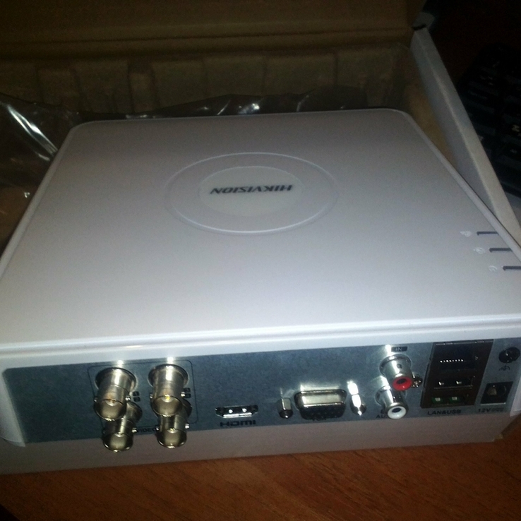 DS-7108HQHI-K1 Turbo HD відеореєстратор, фото №3