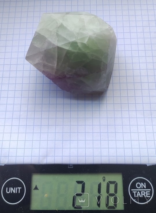 Polychrome fluorite weighing 218 grams, photo number 7