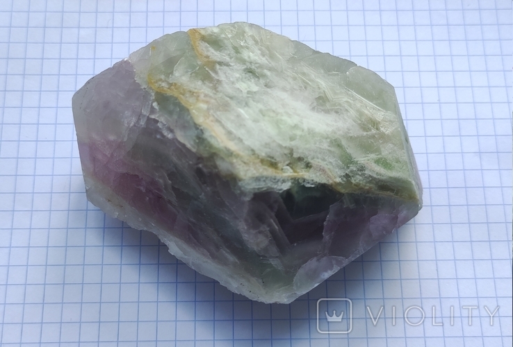 Polychrome fluorite weighing 366 grams, photo number 3