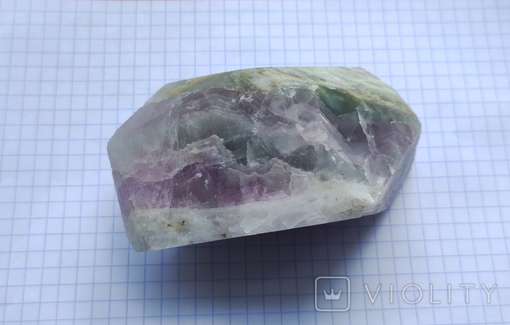 Polychrome fluorite weighing 366 grams, photo number 4