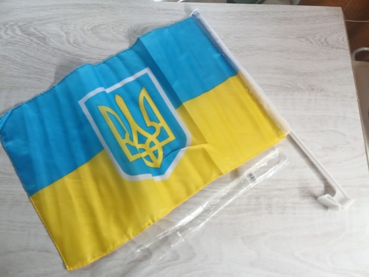 Автомобильный флаг Украины с держателем 30х45 см, Автофлаг с креплением на флагштоке на стекло, фото №2