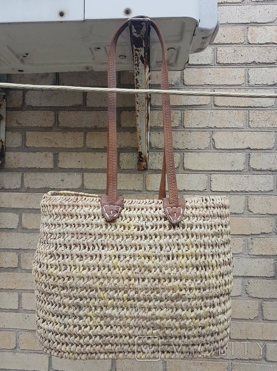 Huge bag made of natural leather material, photo number 3