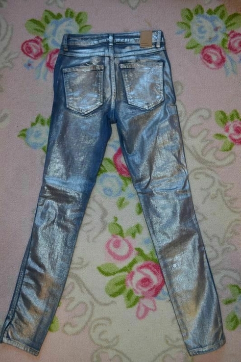 Нові Шикарні джинси ZARA із сріблястим напиленням металік, фото №6