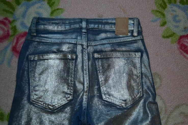 Нові Шикарні джинси ZARA із сріблястим напиленням металік, фото №7