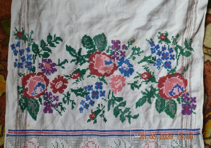 Embroidered towel old Ukrainian "Roses and wolves". Flax. Cross-stitch. 270x43 cm. No. 3, photo number 4