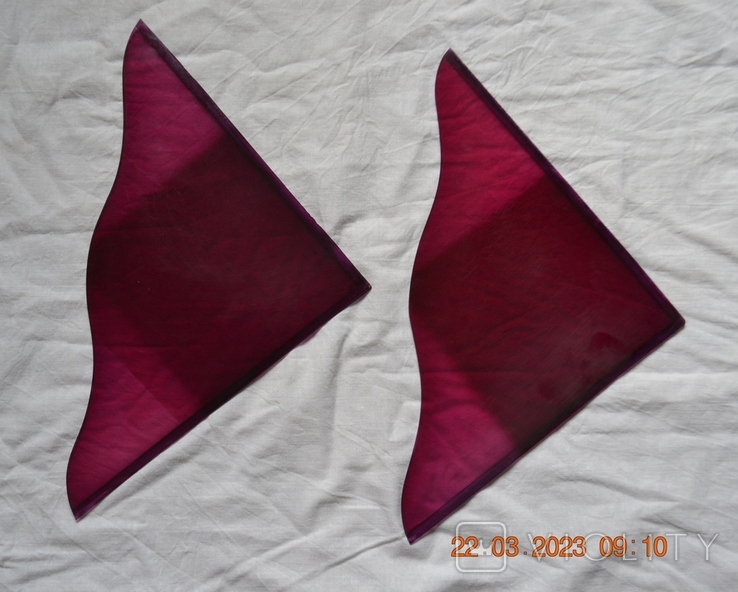 Sun protection side windows, glass on VAZ, ZAZ. Made of plexiglass. Red. 2 pcs. 25x26 cm., photo number 4