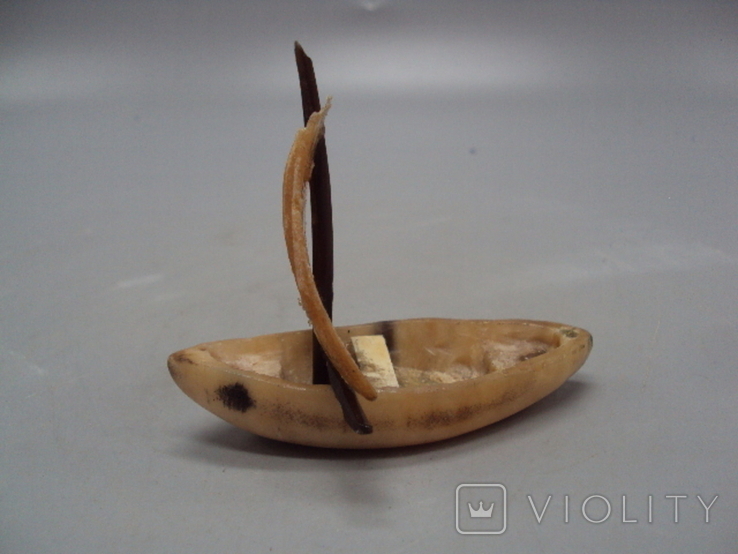 Figure: miniature, whisker, whale, sperm whale and bone, mammoth tusk, boat, sailboat 7x8.2 cm, weight 28 g, photo number 4