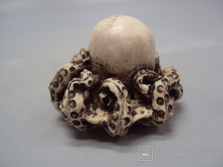 Netsuke figure figurine mammoth bone miniature octopus height 4.2 cm, weight 73.96 g, photo number 5