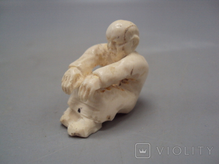 Figure netsuke figurine bone tusk mammoth miniature man japanese sitting 3.2 cm, photo number 2